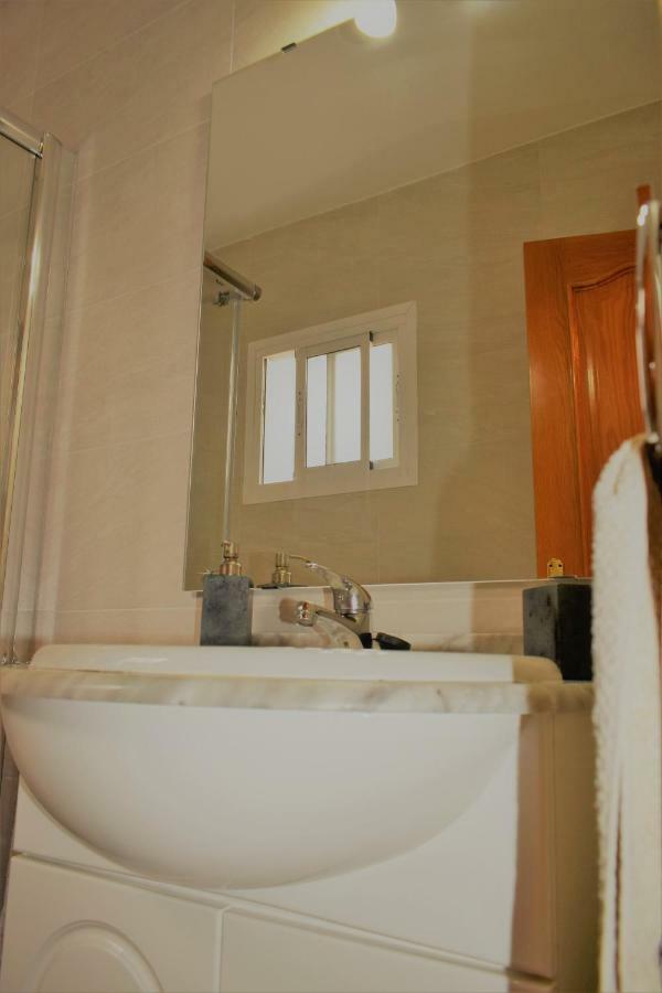 Duplex Esperanza Apartment มาลากา ภายนอก รูปภาพ